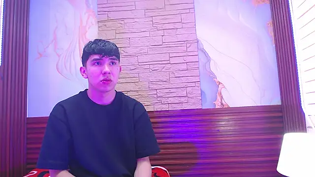 massimoferrera303av online show from February 3, 6:35 pm