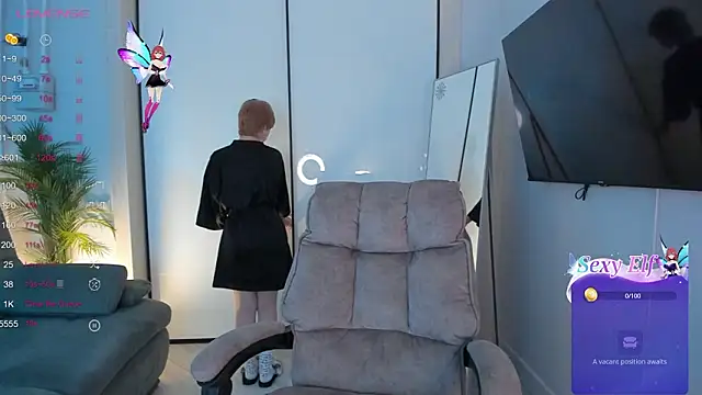 Snapshot of AutumnWhisper chatting on February 10, 9:08 pm AutumnWhisper online show from February 10, 9:08 pm