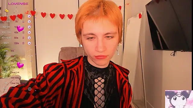 Snapshot of AutumnWhisper chatting on March 1, 9:28 pm AutumnWhisper online show from March 1, 9:28 pm