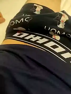 Snapshot of bansjjsjxb chatting on February 18, 7:15 am bansjjsjxb online show from February 18, 7:15 am