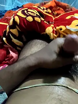 Snapshot of akku6147 chatting on February 7, 12:58 am akku6147 online show from February 7, 12:58 am