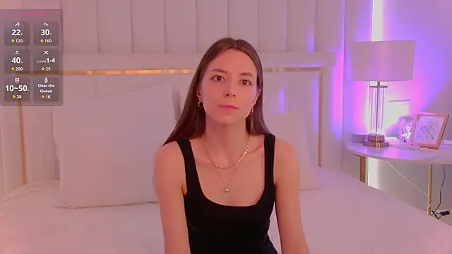 Snapshot of AlisseMoore chatting on February 16, 6:09 am AlisseMoore online show from February 16, 6:09 am