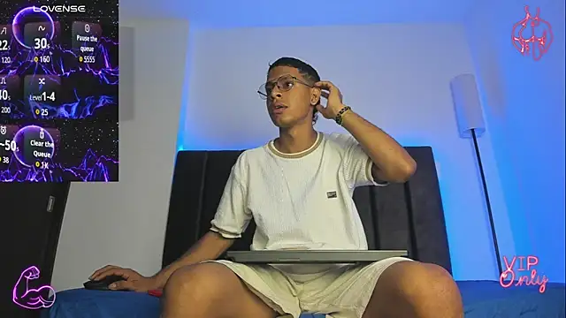 StellayDrake online show from February 19, 1:51 pm