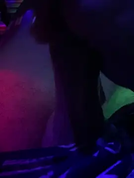 Snapshot of xblufjlj chatting on February 7, 4:27 am xblufjlj online show from February 7, 4:27 am