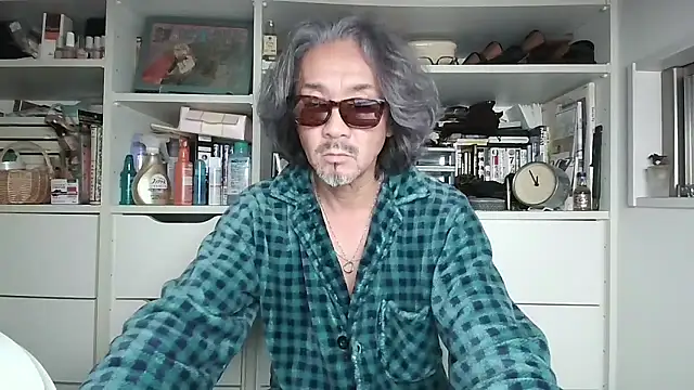 MtaS1 online show from March 31, 2:50 pm