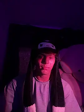 Snapshot of Visael_Xavier chatting on February 8, 3:43 am Visael Xavier online show from February 8, 3:43 am