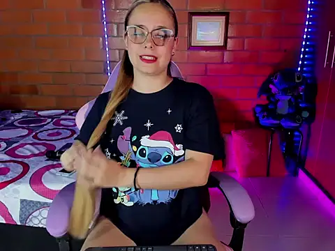 cristalprincess  online show from February 23, 10:18 pm