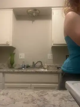 Snapshot of flowergirl88 chatting on February 6, 1:10 am flowergirl88 online show from February 6, 1:10 am