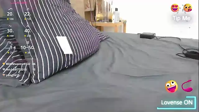 gold221298 online show from March 2, 5:08 am