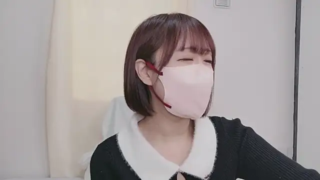 Snapshot of Himari_162 chatting on April 6, 6:14 am Himari 162 online show from April 6, 6:14 am