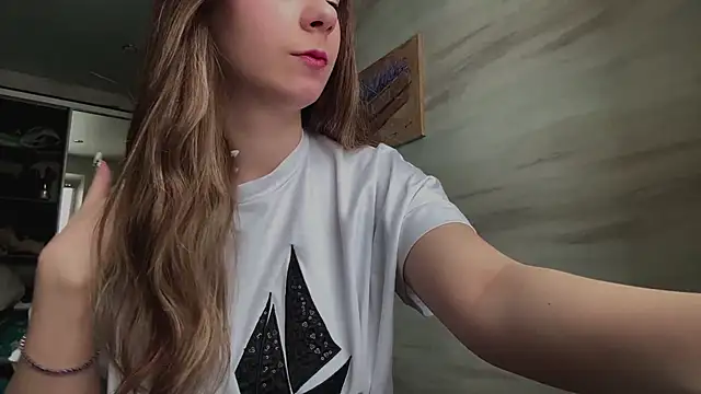 Snapshot of Shanika_wey chatting on February 8, 7:01 am Shanika wey online show from February 8, 7:01 am