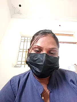 Snapshot of Tamil_Hot_Nisha chatting on February 24, 5:27 am Tamil Hot Nisha online show from February 24, 5:27 am