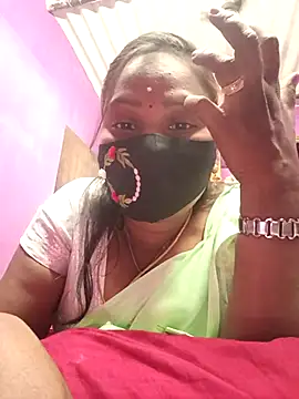 Snapshot of Tamil_Hot_Nisha chatting on February 26, 5:17 am Tamil Hot Nisha online show from February 26, 5:17 am