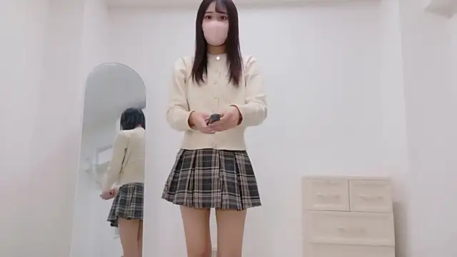 Snapshot of rinochan_v chatting on March 2, 2:02 pm rinochan v online show from March 2, 2:02 pm