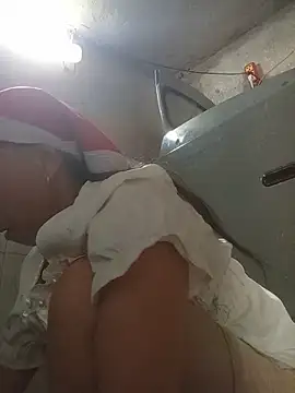 lena-cute online show from May 17, 3:37 am