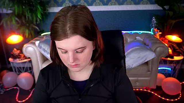 KristiFoxy online show from March 15, 6:30 am