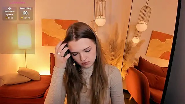 StarryLia online show from April 18, 8:31 pm