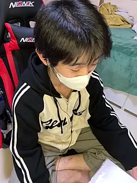 Snapshot of Mura109905 chatting on February 14, 12:13 pm Mura109905 online show from February 14, 12:13 pm