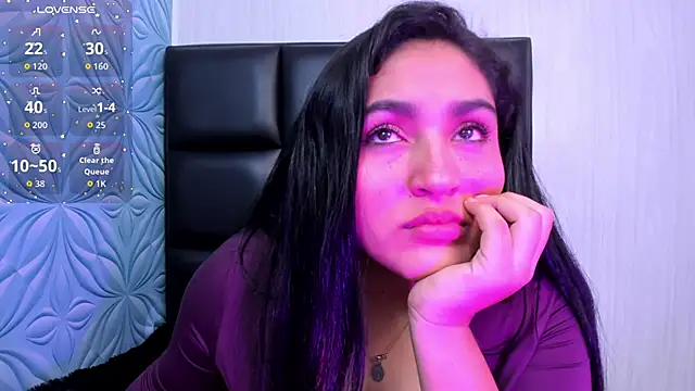 Snapshot of Lya_dubois_ chatting on February 6, 8:51 am Lya dubois online show from February 6, 8:51 am