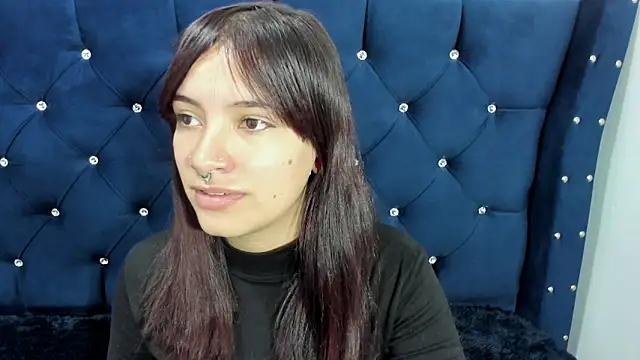 Snapshot of nahomy_glow chatting on February 6, 7:06 pm nahomy glow online show from February 6, 7:06 pm