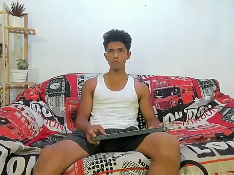 Yoel hot2004 online show from February 14, 7:43 pm