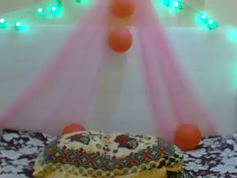 Snapshot of LIZNA_0 chatting on February 22, 4:49 pm LIZNA 0 online show from February 22, 4:49 pm