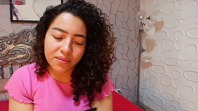 meganrousx online show from March 25, 1:06 pm