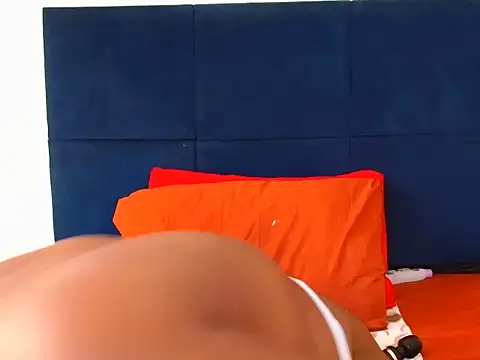 Snapshot of babyotria12 chatting on February 5, 7:57 am babyotria12 online show from February 5, 7:57 am