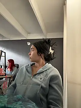 Snapshot of Sara_Fernandez_ chatting on February 18, 1:40 pm Sara Fernandez online show from February 18, 1:40 pm