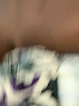 Snapshot of tai011 chatting on February 10, 1:04 pm tai011 online show from February 10, 1:04 pm