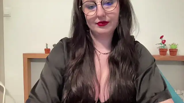 Snapshot of DorothyJoy chatting on April 24, 12:18 pm DorothyJoy online show from April 24, 12:18 pm