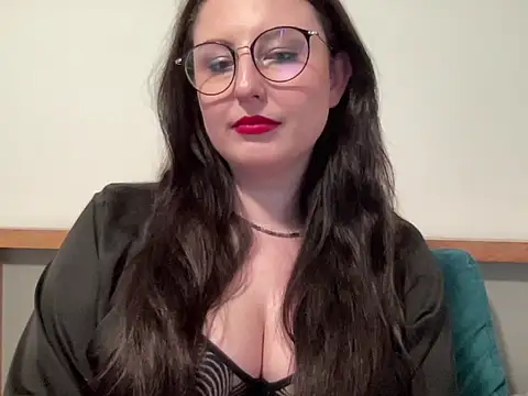 Snapshot of DorothyJoy chatting on May 6, 1:27 pm DorothyJoy online show from May 6, 1:27 pm