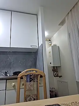 RoxyWeb18 online show from February 14, 12:29 am