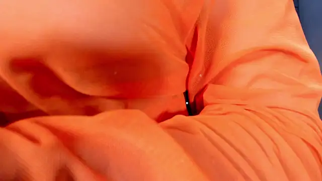 MiaWolton online show from April 10, 7:18 pm