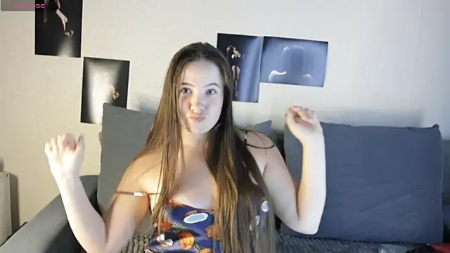 Baby-hot-girl online show from July 12, 4:42 pm
