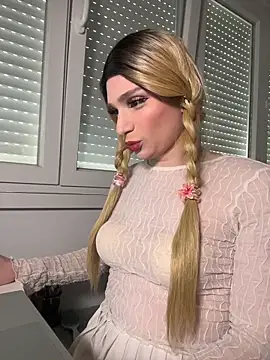 Julia SweetBaby online show from March 27, 11:10 am