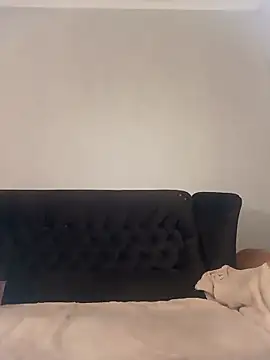 MiaMooly online show from October 10, 2:27 pm