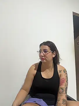 Snapshot of Arya___ chatting on February 24, 11:25 pm Arya online show from February 24, 11:25 pm