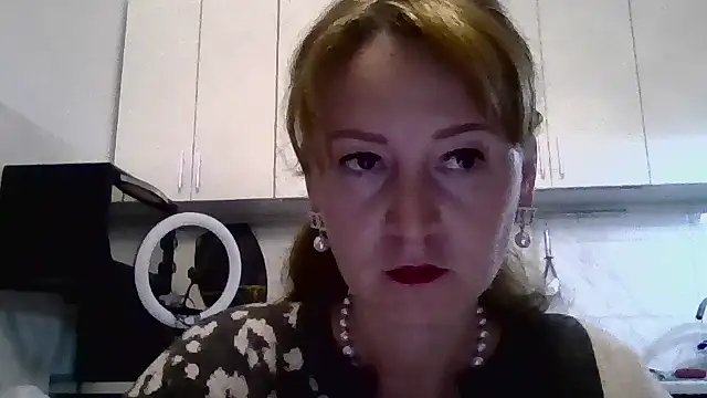 Snapshot of LanaBananaa_ chatting on February 24, 9:02 pm LanaBananaa online show from February 24, 9:02 pm