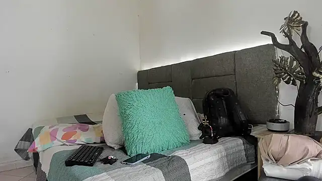 Zoel Amber20 online show from April 12, 10:04 pm