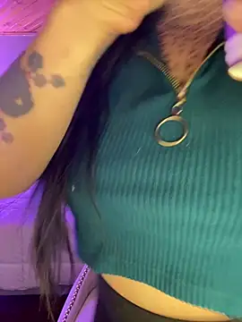 Annie Alicee online show from March 26, 2:11 pm