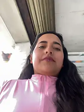 Snapshot of Annie_Alicee chatting on July 10, 1:58 pm Annie Alicee online show from July 10, 1:58 pm