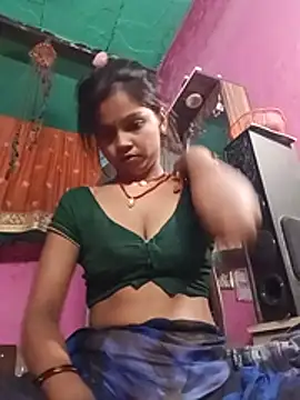Snapshot of Cut_ikina chatting on July 1, 10:42 pm Cut ikina online show from July 1, 10:42 pm