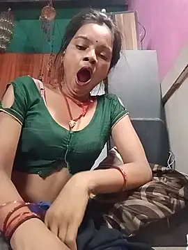 Snapshot of Cut_ikina chatting on July 19, 10:35 pm Cut ikina online show from July 19, 10:35 pm