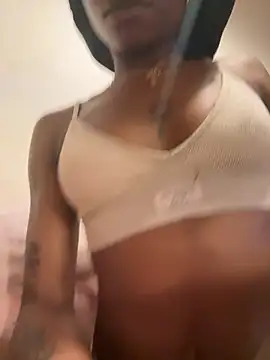 Snapshot of missbbydior chatting on March 21, 2:05 am missbbydior online show from March 21, 2:05 am