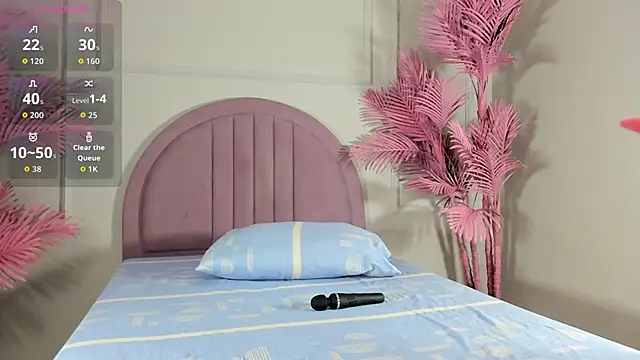 Snapshot of Nalapalmer chatting on February 14, 7:54 pm Nalapalmer online show from February 14, 7:54 pm