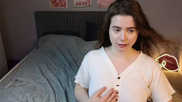 LovingWhisperr online show from February 19, 1:23 am