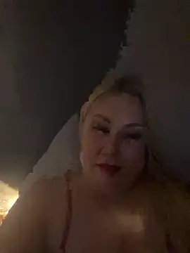 Lush-LunaXX online show from June 29, 9:04 pm