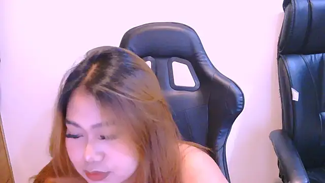 Snapshot of vien_pussy69 chatting on February 14, 11:51 am vien pussy69 online show from February 14, 11:51 am