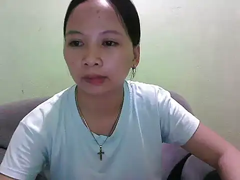 Snapshot of pinay_sweety23 chatting on February 13, 11:39 am pinay sweety23 online show from February 13, 11:39 am